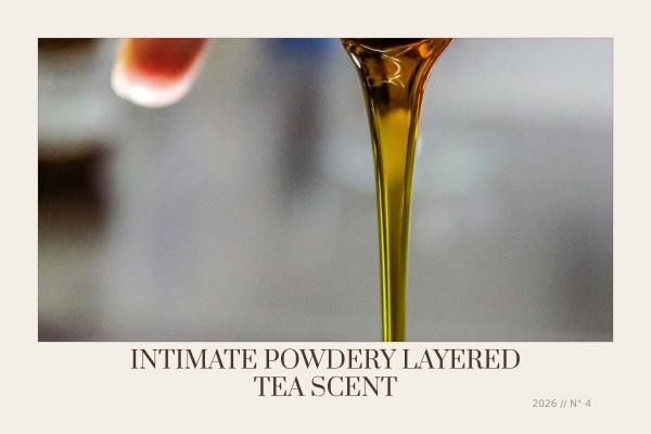 intimate powdery layered tea scent